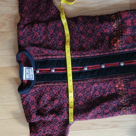 Vintage Dale of Norway button front cardigan - Picture 14 of 16
